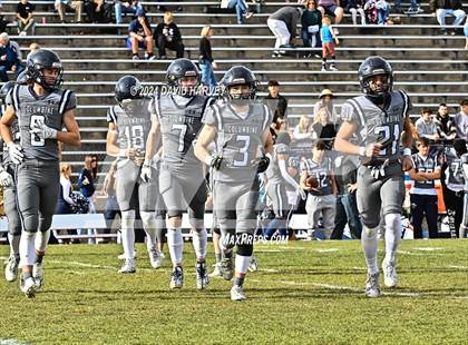 Thumbnail 2 in Valor Christian vs. Columbine (CHSAA 5A Quarter Final) photogallery.