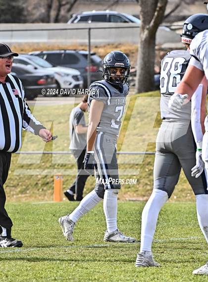 Thumbnail 3 in Valor Christian vs. Columbine (CHSAA 5A Quarter Final) photogallery.
