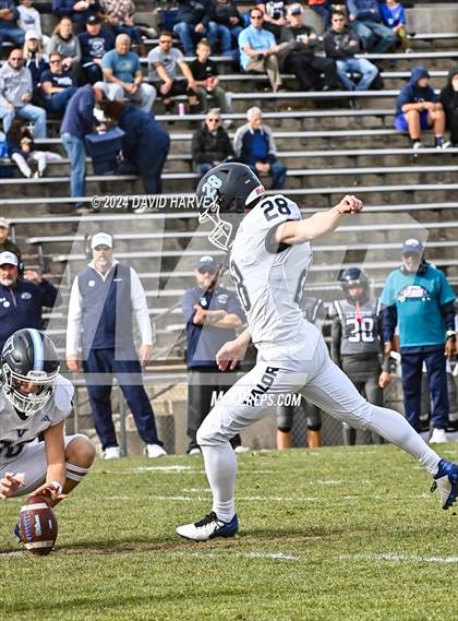 Thumbnail 3 in Valor Christian vs. Columbine (CHSAA 5A Quarter Final) photogallery.