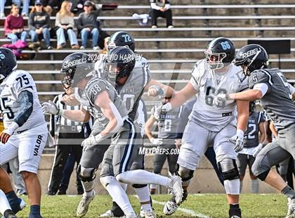 Thumbnail 3 in Valor Christian vs. Columbine (CHSAA 5A Quarter Final) photogallery.