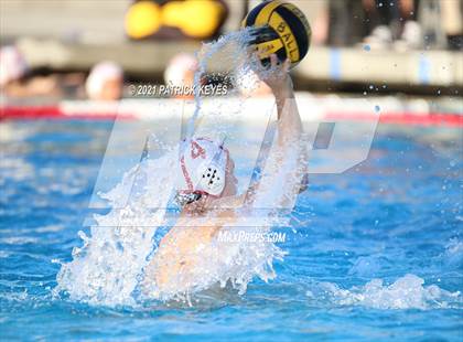 Thumbnail 3 in Orange Lutheran vs Servite photogallery.