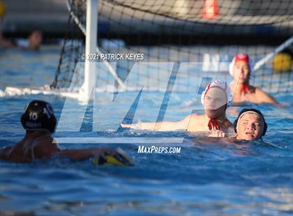 Thumbnail 3 in Orange Lutheran vs Servite photogallery.