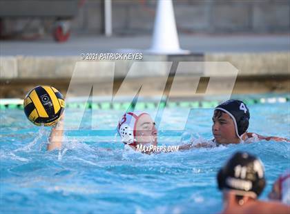 Thumbnail 3 in Orange Lutheran vs Servite photogallery.