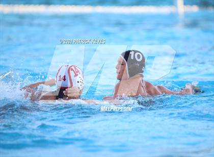 Thumbnail 3 in Orange Lutheran vs Servite photogallery.
