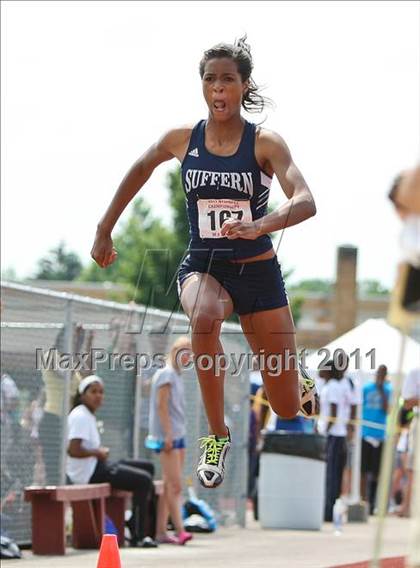 Thumbnail 1 in NYSPHSAA Track & Field Championships (Girls Triple Jump) photogallery.