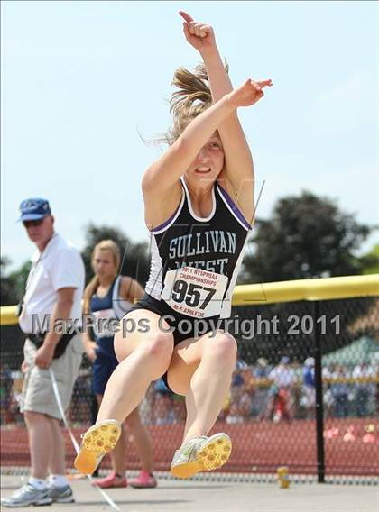 Thumbnail 3 in NYSPHSAA Track & Field Championships (Girls Triple Jump) photogallery.