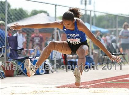 Thumbnail 2 in NYSPHSAA Track & Field Championships (Girls Triple Jump) photogallery.