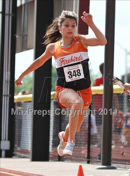Thumbnail 2 in NYSPHSAA Track & Field Championships (Girls Triple Jump) photogallery.