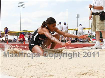 Thumbnail 2 in NYSPHSAA Track & Field Championships (Girls Triple Jump) photogallery.