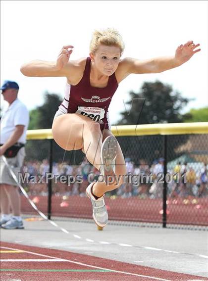 Thumbnail 2 in NYSPHSAA Track & Field Championships (Girls Triple Jump) photogallery.