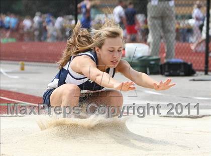 Thumbnail 3 in NYSPHSAA Track & Field Championships (Girls Triple Jump) photogallery.
