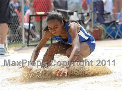 Thumbnail 2 in NYSPHSAA Track & Field Championships (Girls Triple Jump) photogallery.