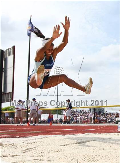 Thumbnail 2 in NYSPHSAA Track & Field Championships (Girls Triple Jump) photogallery.