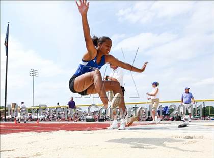 Thumbnail 3 in NYSPHSAA Track & Field Championships (Girls Triple Jump) photogallery.
