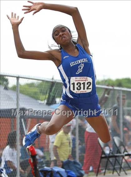 Thumbnail 3 in NYSPHSAA Track & Field Championships (Girls Triple Jump) photogallery.