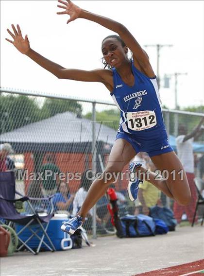 Thumbnail 2 in NYSPHSAA Track & Field Championships (Girls Triple Jump) photogallery.