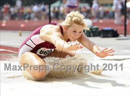 Thumbnail 2 in NYSPHSAA Track & Field Championships (Girls Triple Jump) photogallery.