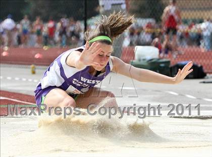 Thumbnail 2 in NYSPHSAA Track & Field Championships (Girls Triple Jump) photogallery.