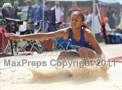 Thumbnail 1 in NYSPHSAA Track & Field Championships (Girls Triple Jump) photogallery.