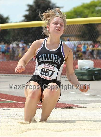 Thumbnail 2 in NYSPHSAA Track & Field Championships (Girls Triple Jump) photogallery.