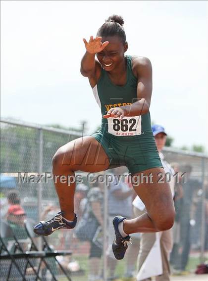 Thumbnail 2 in NYSPHSAA Track & Field Championships (Girls Triple Jump) photogallery.