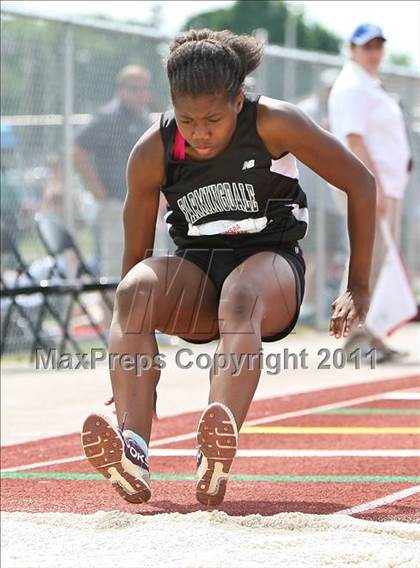 Thumbnail 2 in NYSPHSAA Track & Field Championships (Girls Triple Jump) photogallery.