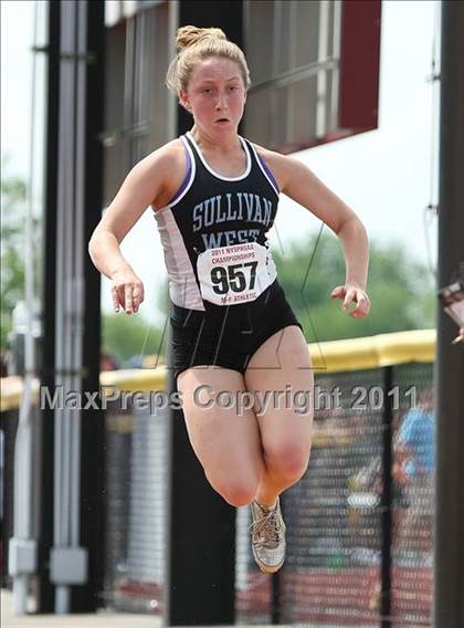 Thumbnail 2 in NYSPHSAA Track & Field Championships (Girls Triple Jump) photogallery.