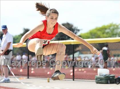 Thumbnail 2 in NYSPHSAA Track & Field Championships (Girls Triple Jump) photogallery.