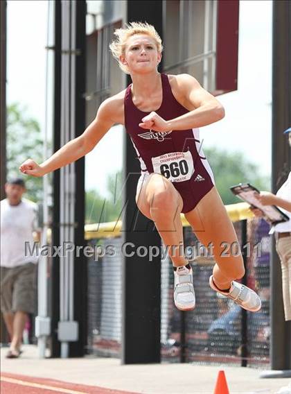 Thumbnail 3 in NYSPHSAA Track & Field Championships (Girls Triple Jump) photogallery.