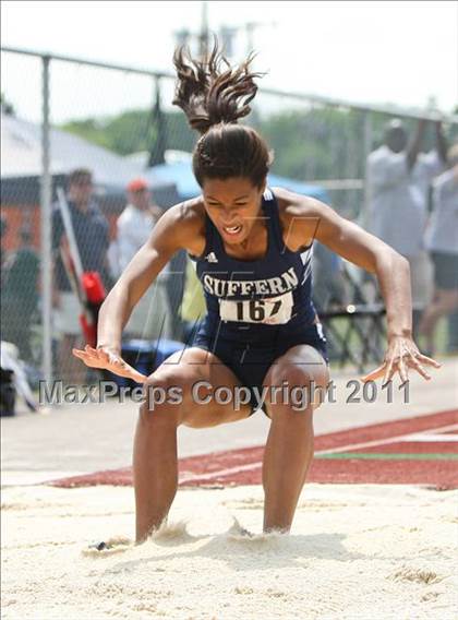 Thumbnail 2 in NYSPHSAA Track & Field Championships (Girls Triple Jump) photogallery.