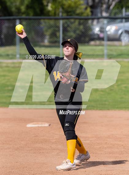 Thumbnail 1 in Ventura @ Foothill Tech photogallery.