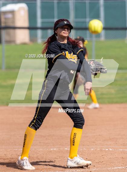 Thumbnail 2 in Ventura @ Foothill Tech photogallery.