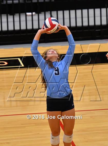 Thumbnail 2 in Lee [Robert E.] vs Johnson [Claudia Taylor] (Littleton Gym) photogallery.