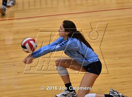 Thumbnail 1 in Lee [Robert E.] vs Johnson [Claudia Taylor] (Littleton Gym) photogallery.