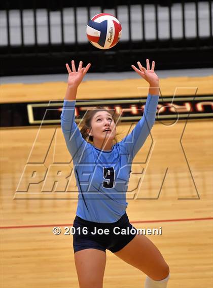 Thumbnail 1 in Lee [Robert E.] vs Johnson [Claudia Taylor] (Littleton Gym) photogallery.