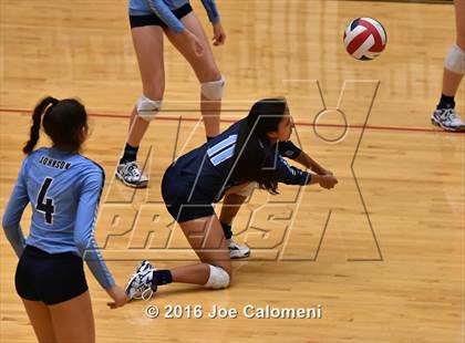 Thumbnail 3 in Lee [Robert E.] vs Johnson [Claudia Taylor] (Littleton Gym) photogallery.