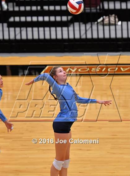 Thumbnail 2 in Lee [Robert E.] vs Johnson [Claudia Taylor] (Littleton Gym) photogallery.