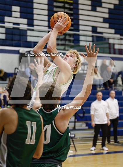 Thumbnail 2 in Green Canyon @ Ridgeline (Sophomore) photogallery.