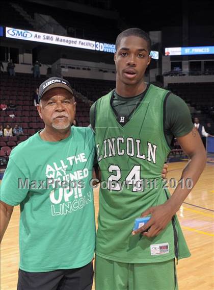 Thumbnail 1 in Lincoln vs. St. Francis (CIF State D2 Award Photos) photogallery.