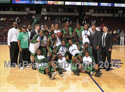 Thumbnail 3 in Lincoln vs. St. Francis (CIF State D2 Award Photos) photogallery.