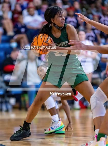 Thumbnail 3 in Terry Sanford vs. Northwood (NCHSAA 3A East Regional Final) photogallery.