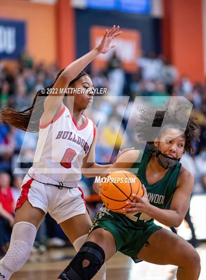 Thumbnail 2 in Terry Sanford vs. Northwood (NCHSAA 3A East Regional Final) photogallery.