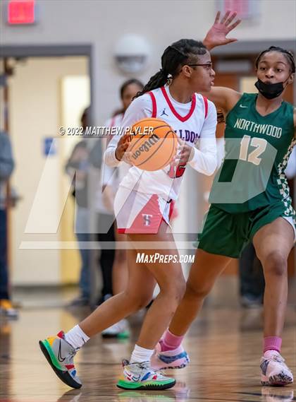 Thumbnail 2 in Terry Sanford vs. Northwood (NCHSAA 3A East Regional Final) photogallery.