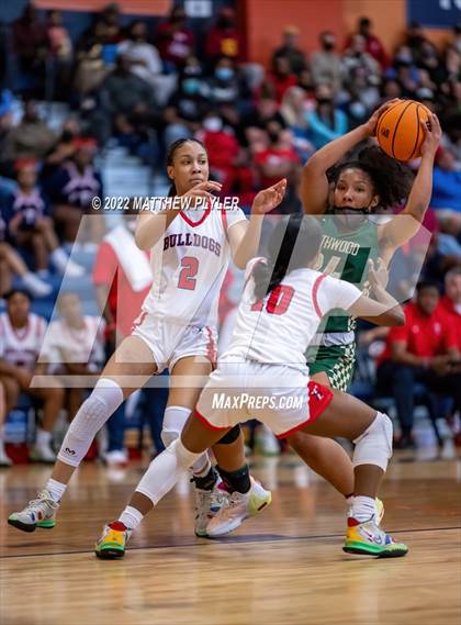 Thumbnail 2 in Terry Sanford vs. Northwood (NCHSAA 3A East Regional Final) photogallery.