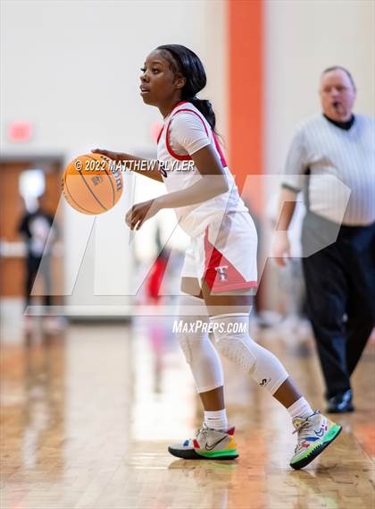 Thumbnail 3 in Terry Sanford vs. Northwood (NCHSAA 3A East Regional Final) photogallery.