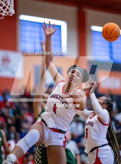 Thumbnail 3 in Terry Sanford vs. Northwood (NCHSAA 3A East Regional Final) photogallery.