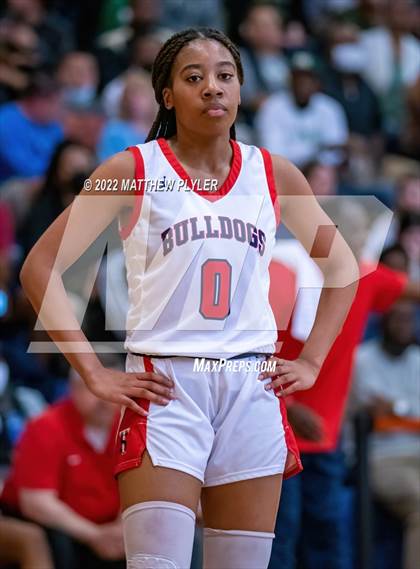 Thumbnail 2 in Terry Sanford vs. Northwood (NCHSAA 3A East Regional Final) photogallery.