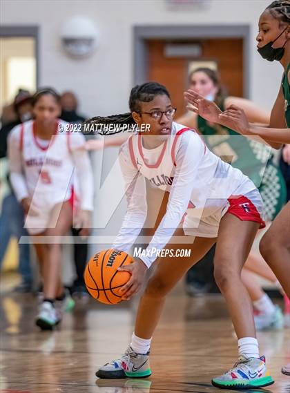 Thumbnail 2 in Terry Sanford vs. Northwood (NCHSAA 3A East Regional Final) photogallery.