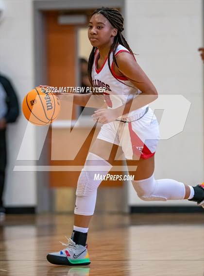 Thumbnail 2 in Terry Sanford vs. Northwood (NCHSAA 3A East Regional Final) photogallery.