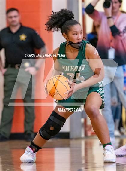 Thumbnail 2 in Terry Sanford vs. Northwood (NCHSAA 3A East Regional Final) photogallery.